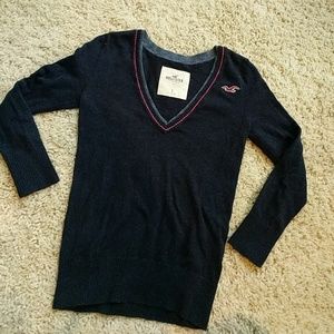 Hollister S sweater